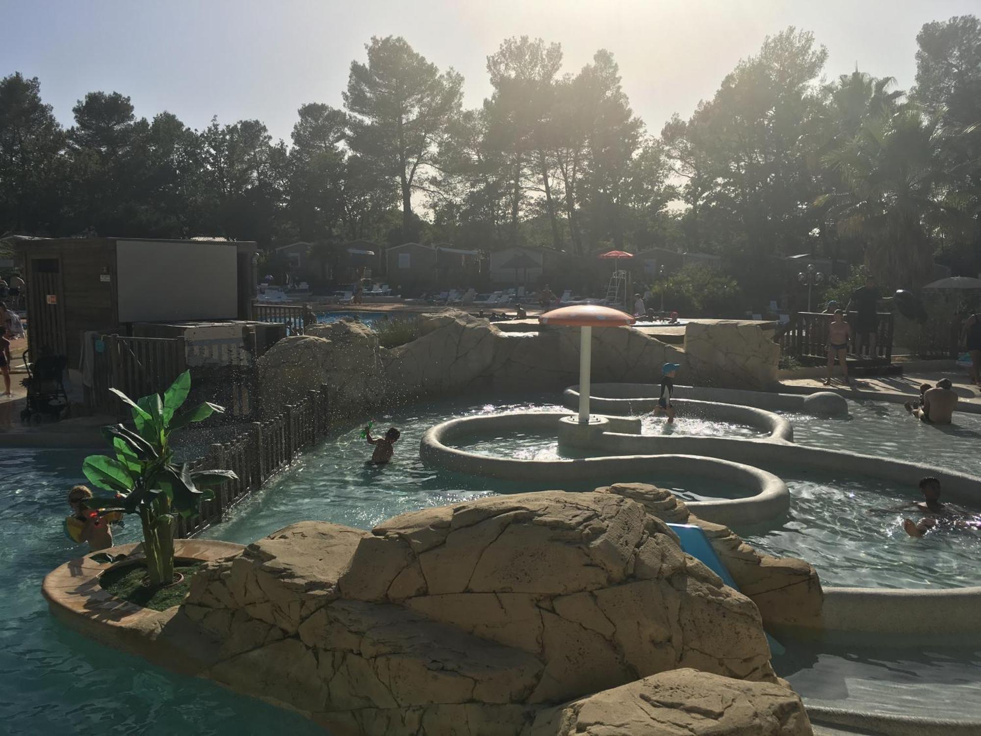 Domaine De La Sainte Baume Hotel Nans les Pins Bagian luar foto